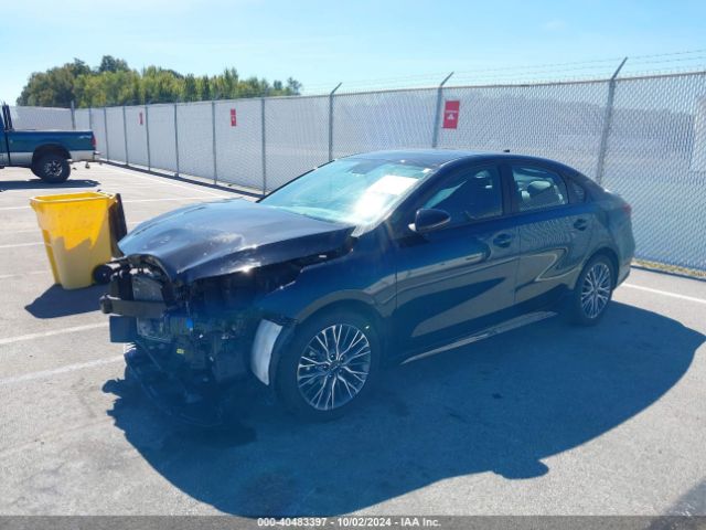 Photo 1 VIN: 3KPF54AD1PE661753 - KIA FORTE 