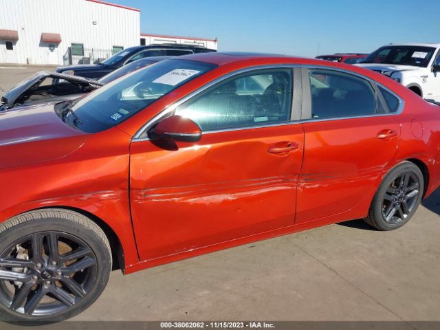 Photo 5 VIN: 3KPF54AD2KE067696 - KIA FORTE 