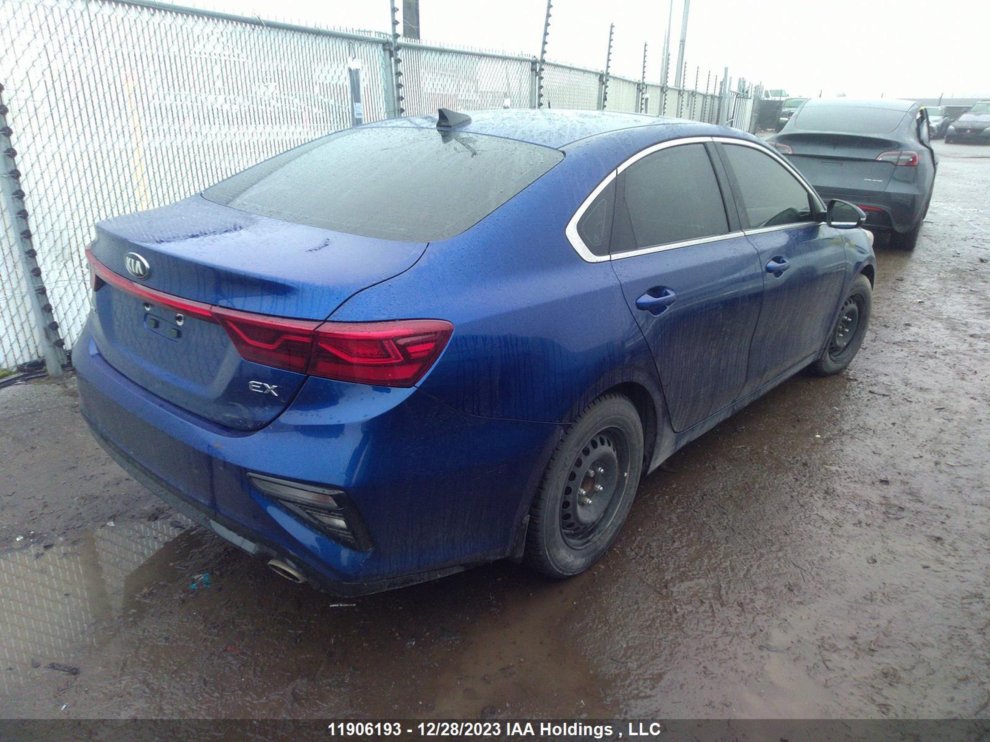 Photo 3 VIN: 3KPF54AD2LE211040 - KIA FORTE 