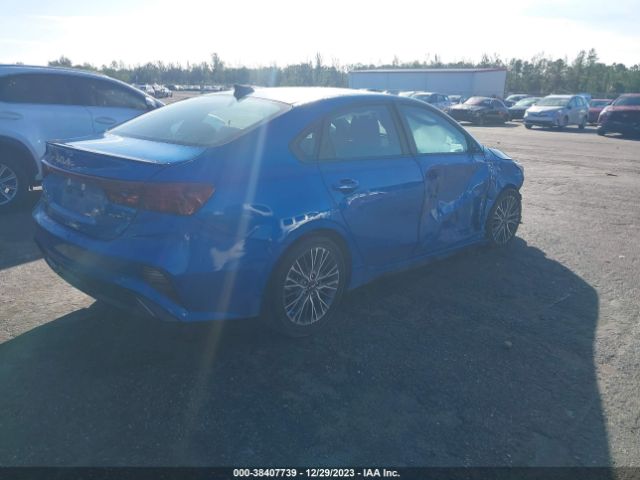 Photo 3 VIN: 3KPF54AD2NE488998 - KIA FORTE 