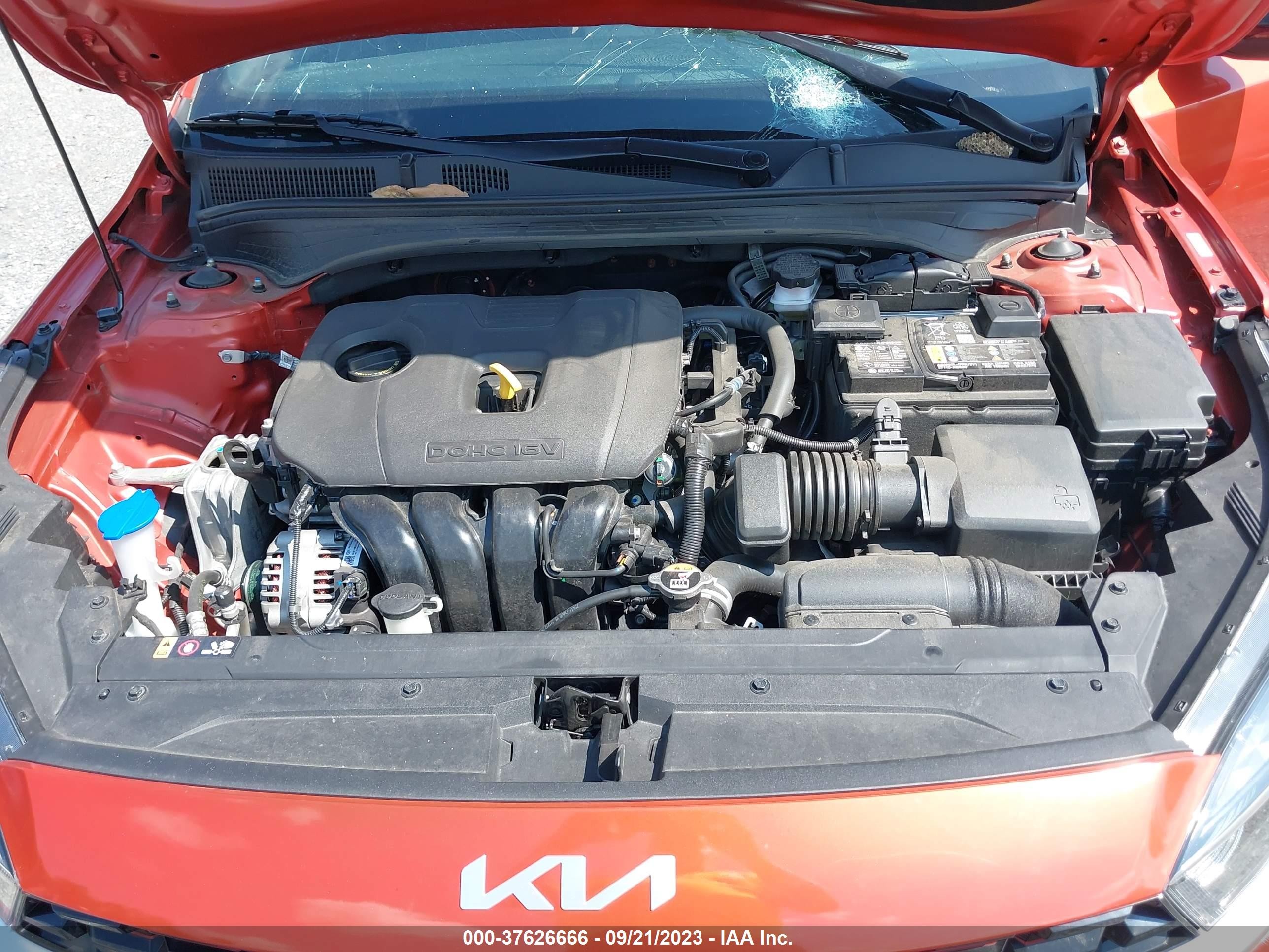 Photo 9 VIN: 3KPF54AD2NE492355 - KIA FORTE 