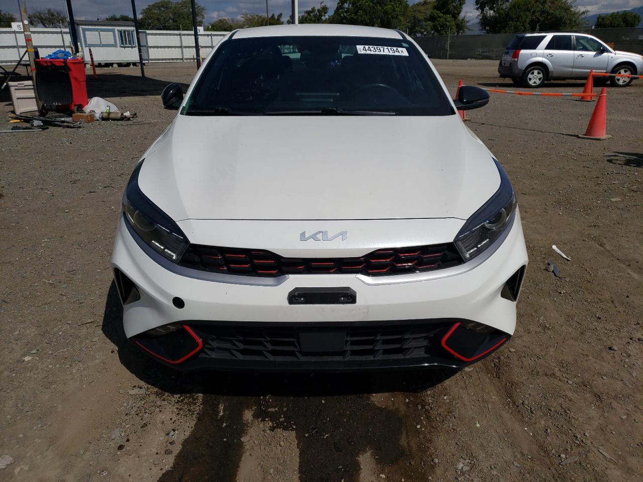 Photo 4 VIN: 3KPF54AD2NE498575 - KIA FORTE 