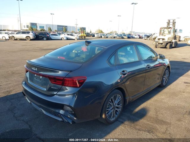 Photo 3 VIN: 3KPF54AD2PE552539 - KIA FORTE 