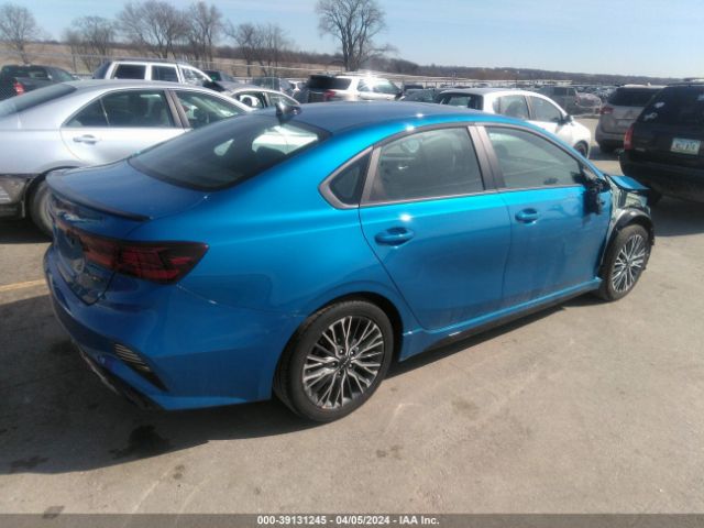 Photo 3 VIN: 3KPF54AD2PE641138 - KIA FORTE 