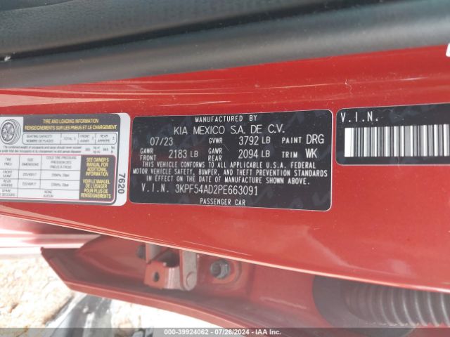 Photo 8 VIN: 3KPF54AD2PE663091 - KIA FORTE 