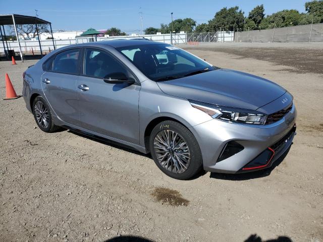 Photo 3 VIN: 3KPF54AD2PE675032 - KIA FORTE 