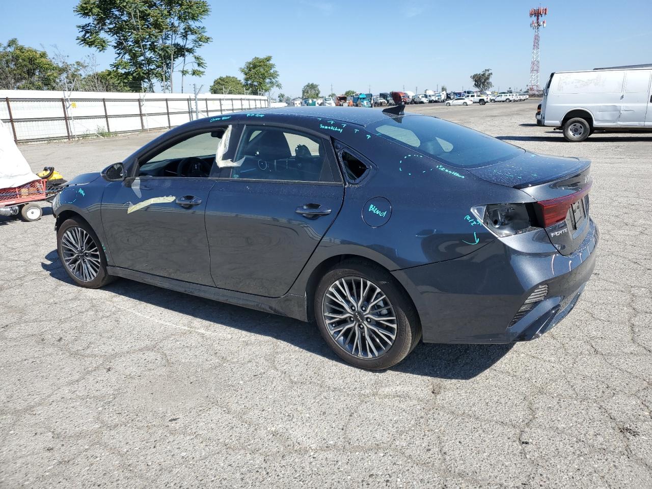 Photo 1 VIN: 3KPF54AD2RE765218 - KIA FORTE 