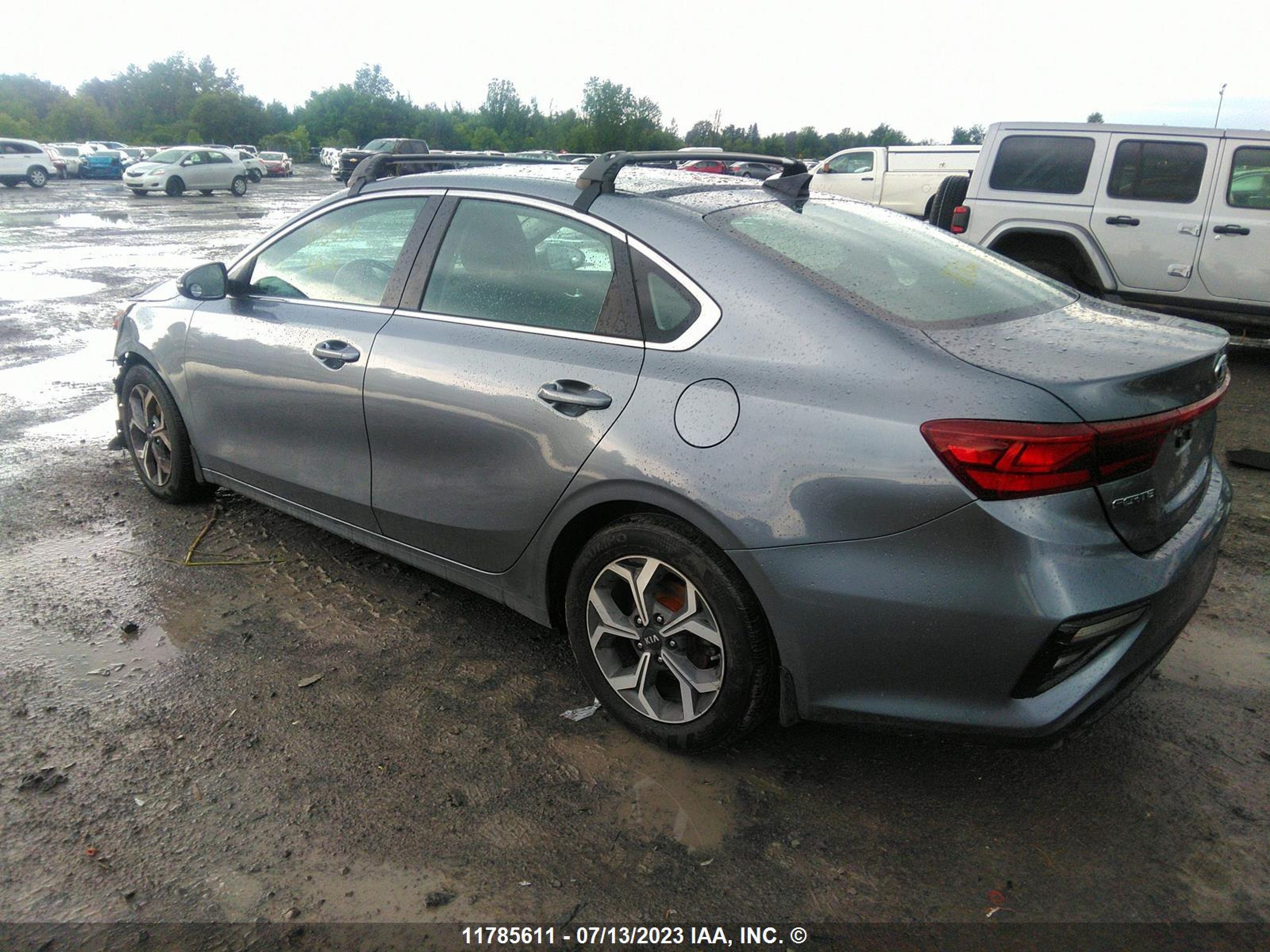 Photo 2 VIN: 3KPF54AD3LE180588 - KIA FORTE 