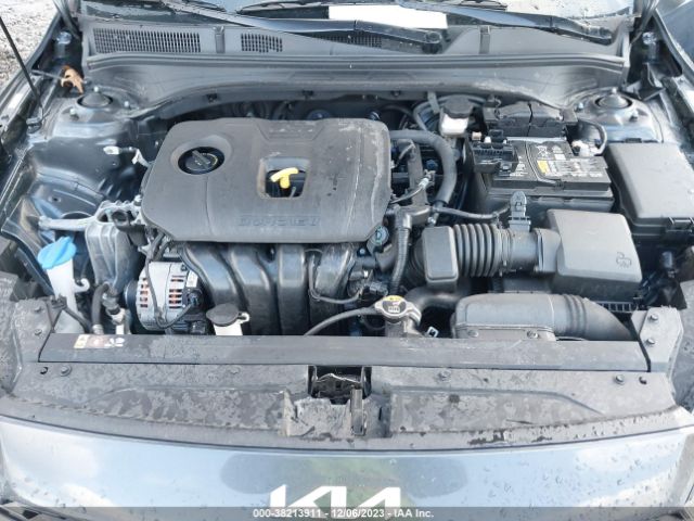 Photo 9 VIN: 3KPF54AD3NE451295 - KIA FORTE 