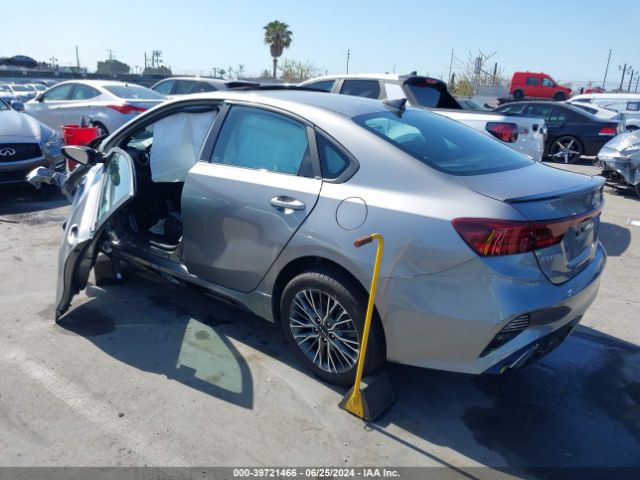 Photo 2 VIN: 3KPF54AD3PE579717 - KIA FORTE 