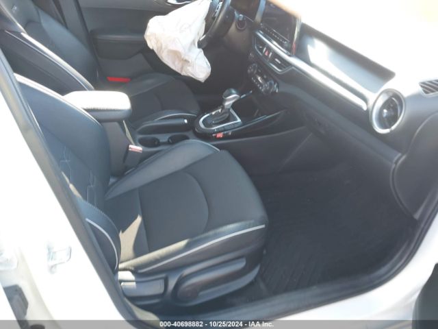 Photo 4 VIN: 3KPF54AD4NE423540 - KIA FORTE 