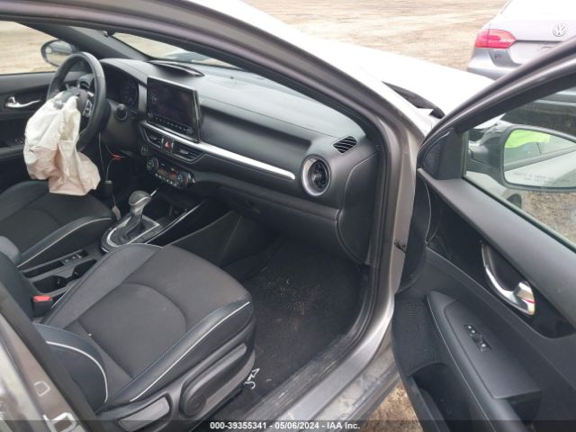 Photo 4 VIN: 3KPF54AD4PE527352 - KIA FORTE 