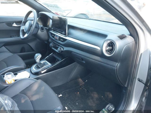 Photo 4 VIN: 3KPF54AD4PE530803 - KIA FORTE 