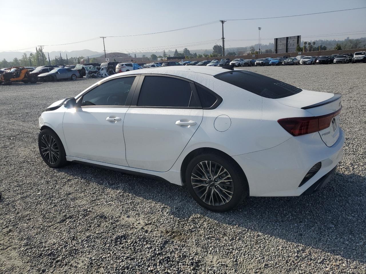 Photo 1 VIN: 3KPF54AD4PE682564 - KIA FORTE 