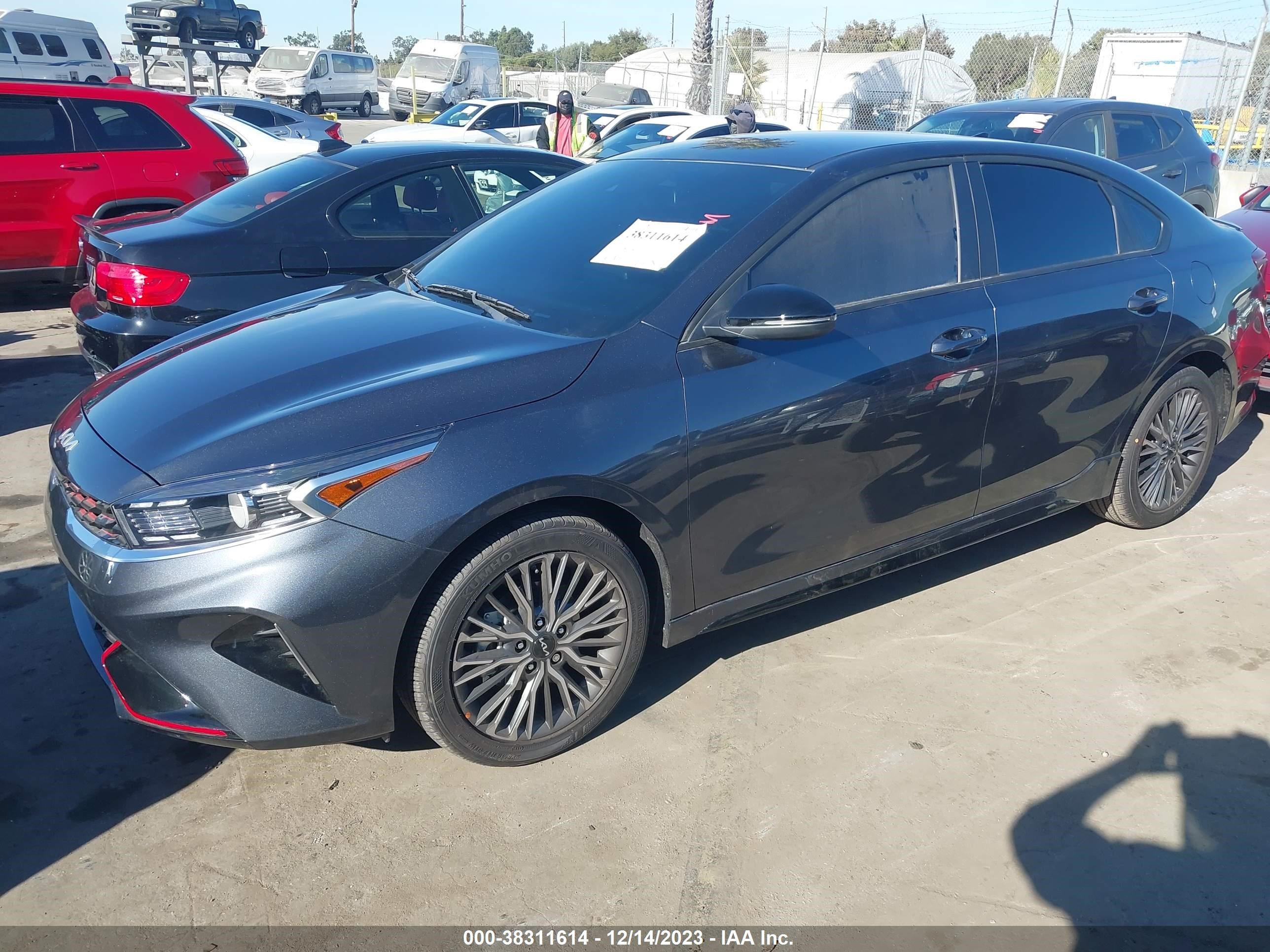 Photo 1 VIN: 3KPF54AD5RE713162 - KIA FORTE 