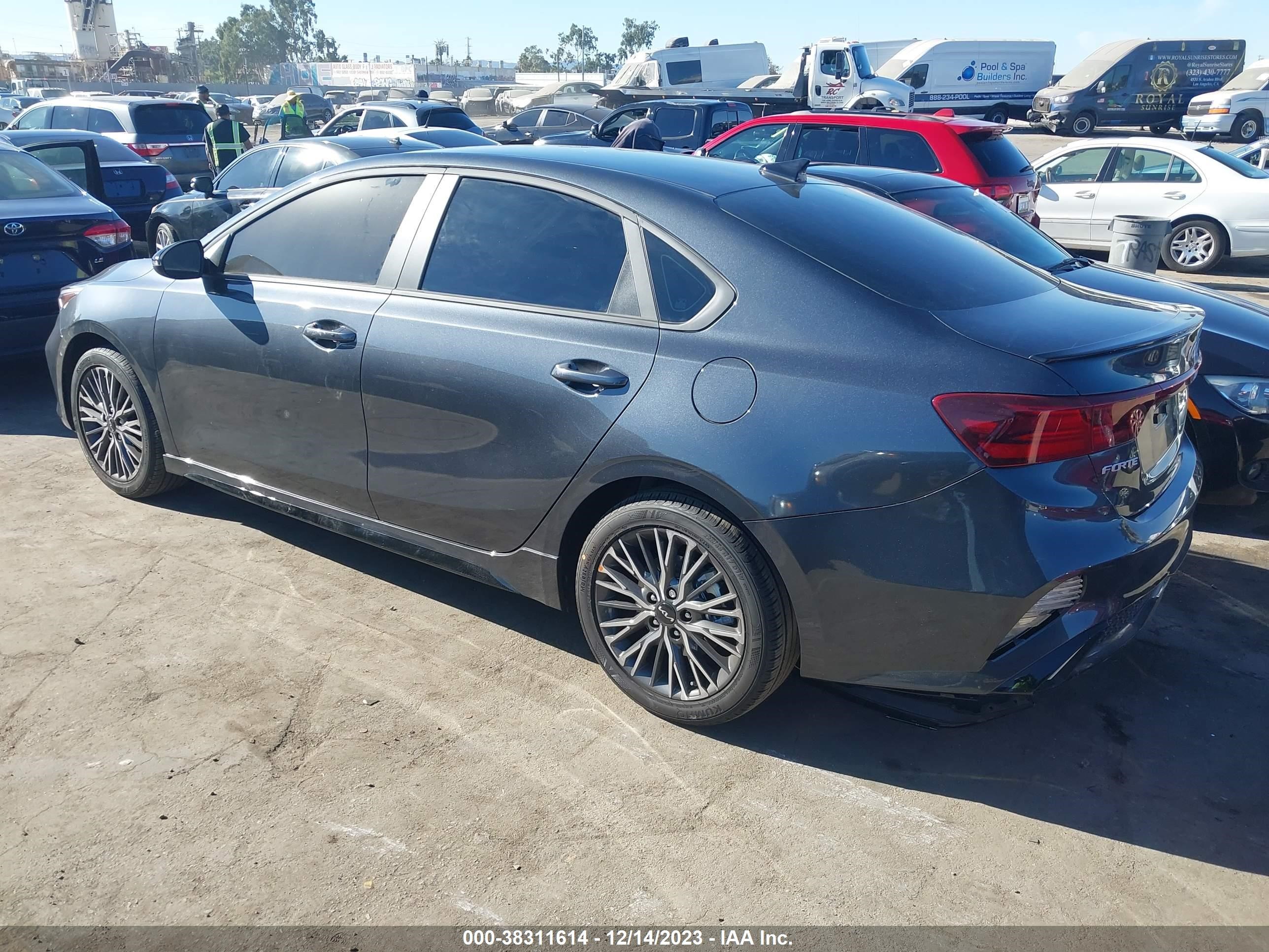 Photo 2 VIN: 3KPF54AD5RE713162 - KIA FORTE 