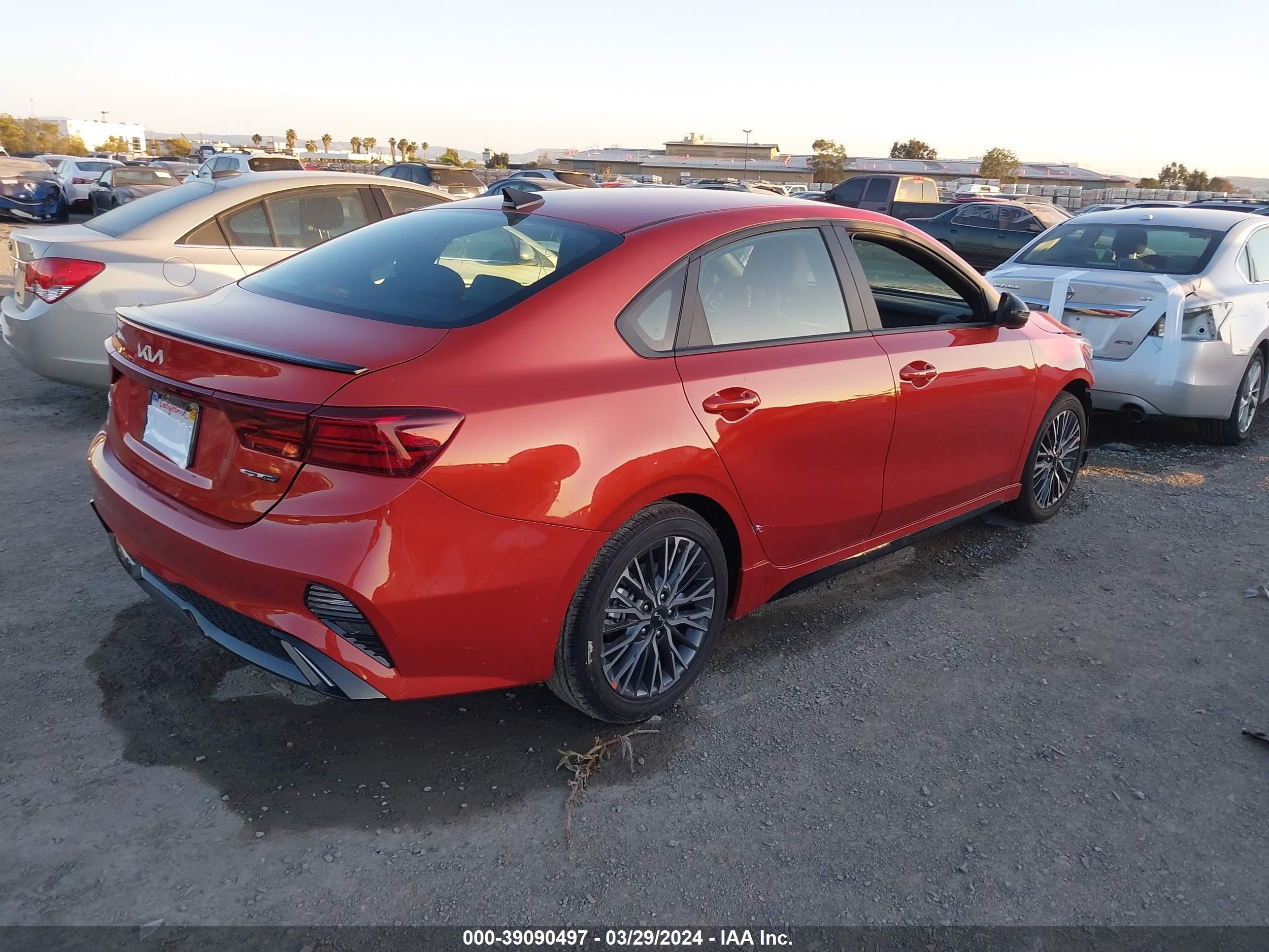 Photo 3 VIN: 3KPF54AD5RE736523 - KIA FORTE 