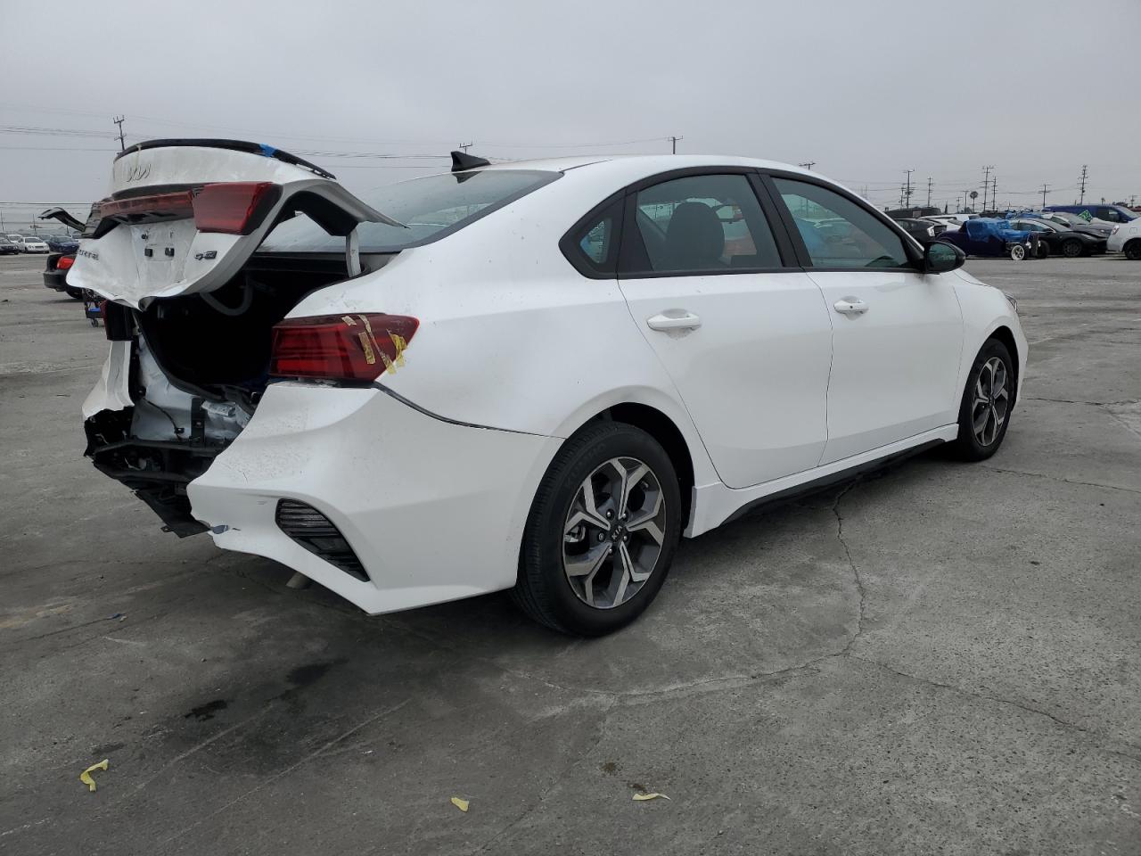 Photo 2 VIN: 3KPF54AD5RE741317 - KIA FORTE 