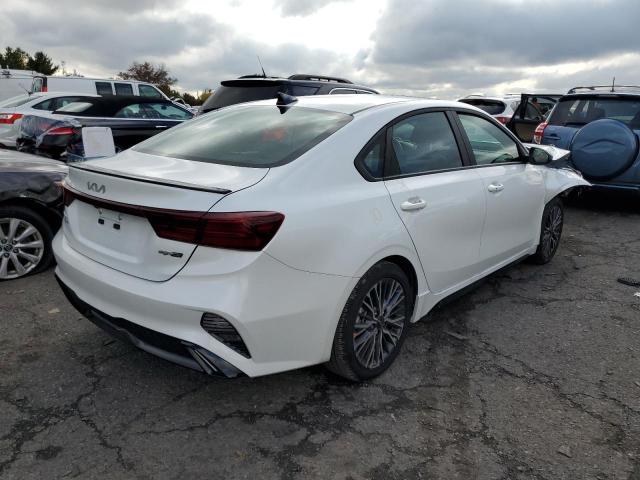 Photo 3 VIN: 3KPF54AD6NE504409 - KIA FORTE GT L 