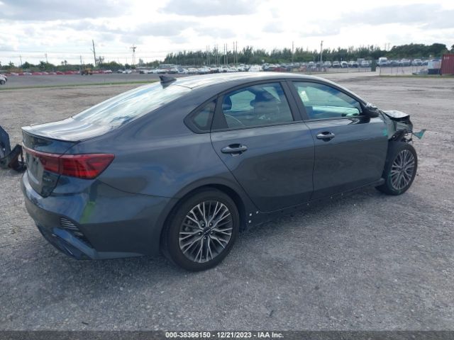 Photo 3 VIN: 3KPF54AD6PE522105 - KIA FORTE 