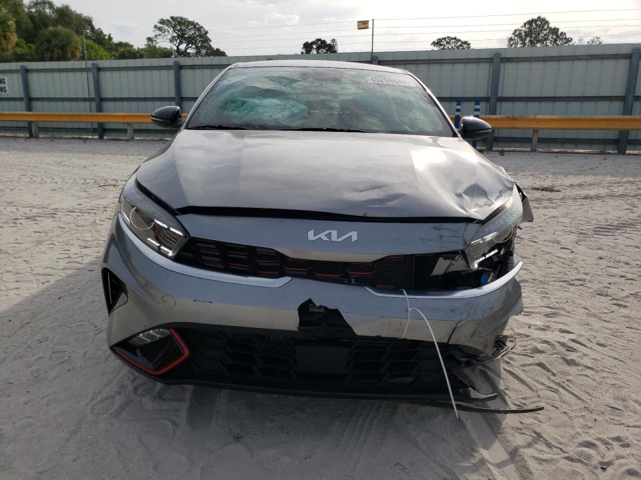 Photo 4 VIN: 3KPF54AD6PE531709 - KIA FORTE 