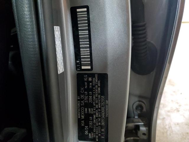 Photo 11 VIN: 3KPF54AD6RE782958 - KIA FORTE GT L 