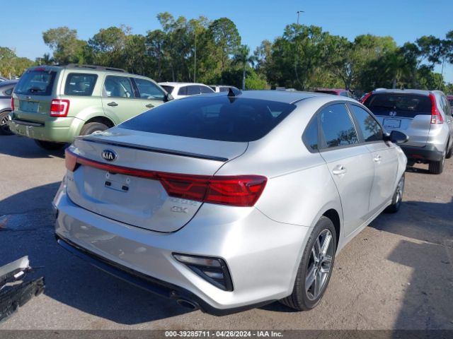 Photo 3 VIN: 3KPF54AD7LE211275 - KIA FORTE 