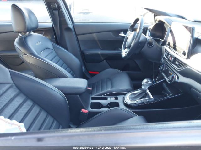 Photo 4 VIN: 3KPF54AD7NE479617 - KIA FORTE 