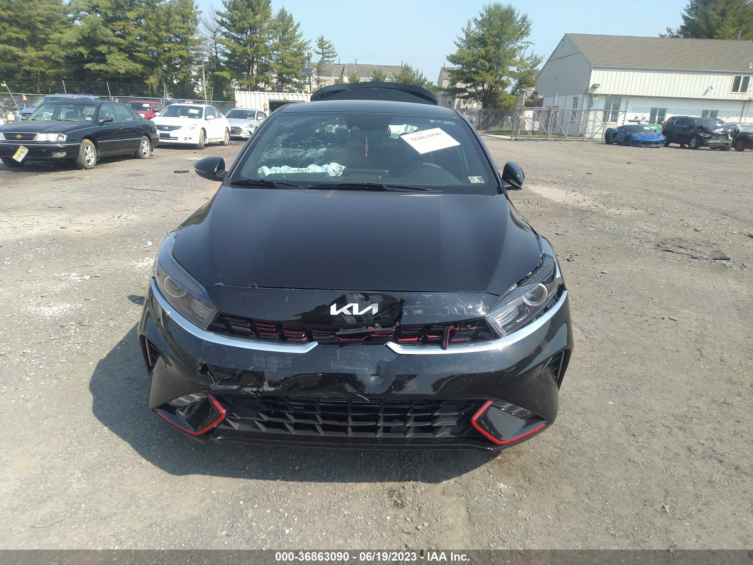 Photo 11 VIN: 3KPF54AD7PE546140 - KIA FORTE 