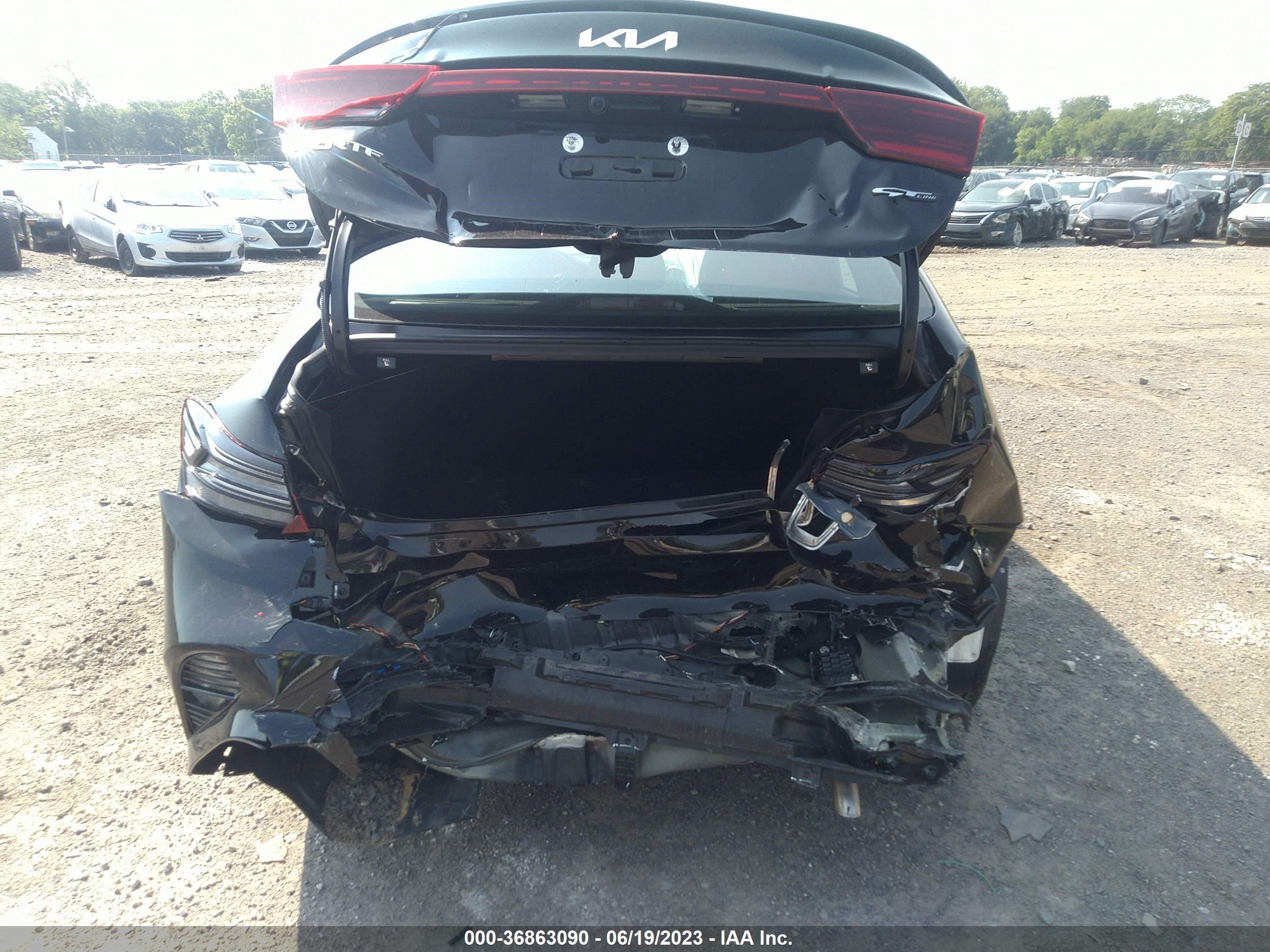 Photo 5 VIN: 3KPF54AD7PE546140 - KIA FORTE 