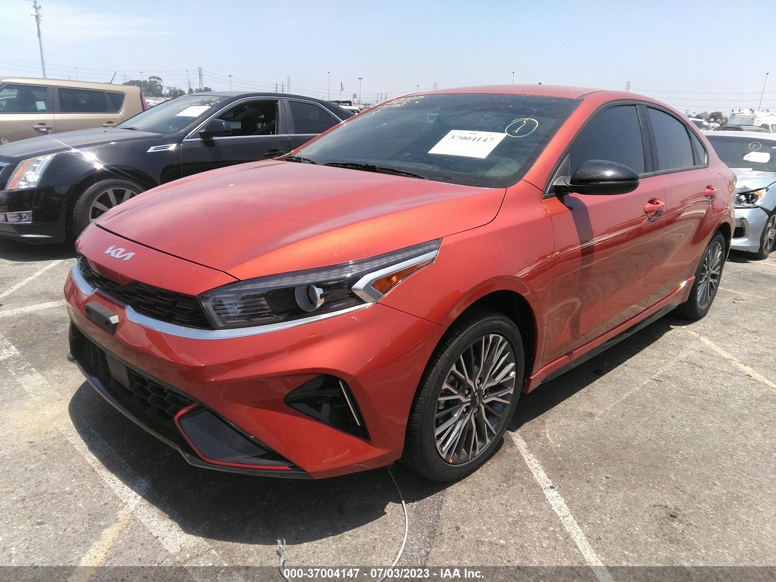 Photo 1 VIN: 3KPF54AD7PE601878 - KIA FORTE 