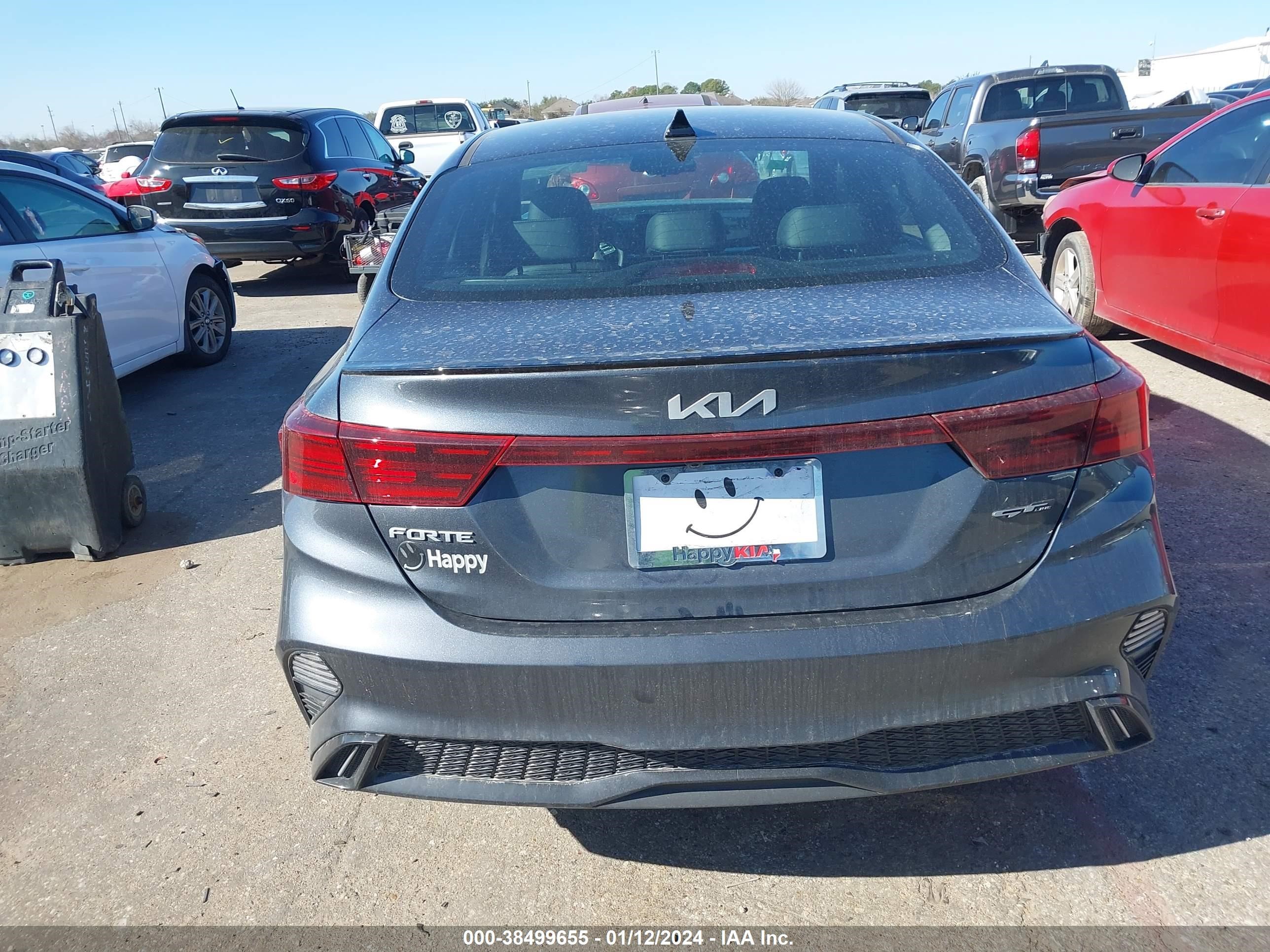 Photo 15 VIN: 3KPF54AD7RE729055 - KIA FORTE 