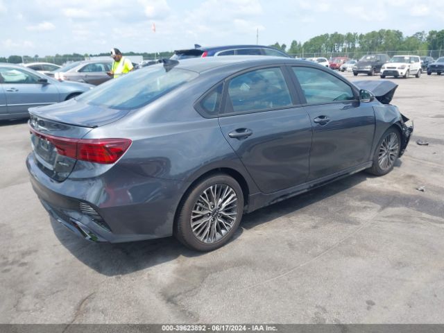 Photo 3 VIN: 3KPF54AD7RE771712 - KIA FORTE 