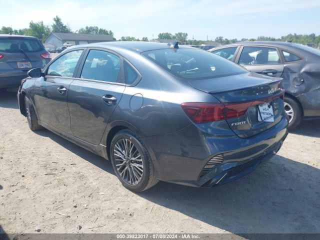 Photo 2 VIN: 3KPF54AD7RE812629 - KIA FORTE 