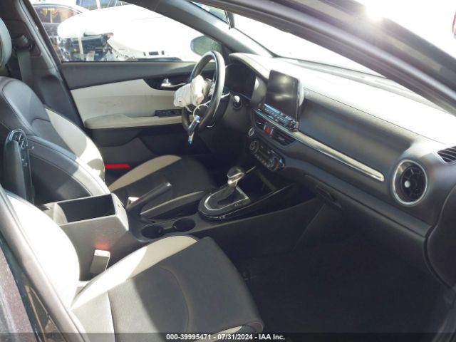 Photo 4 VIN: 3KPF54AD8KE108512 - KIA FORTE 