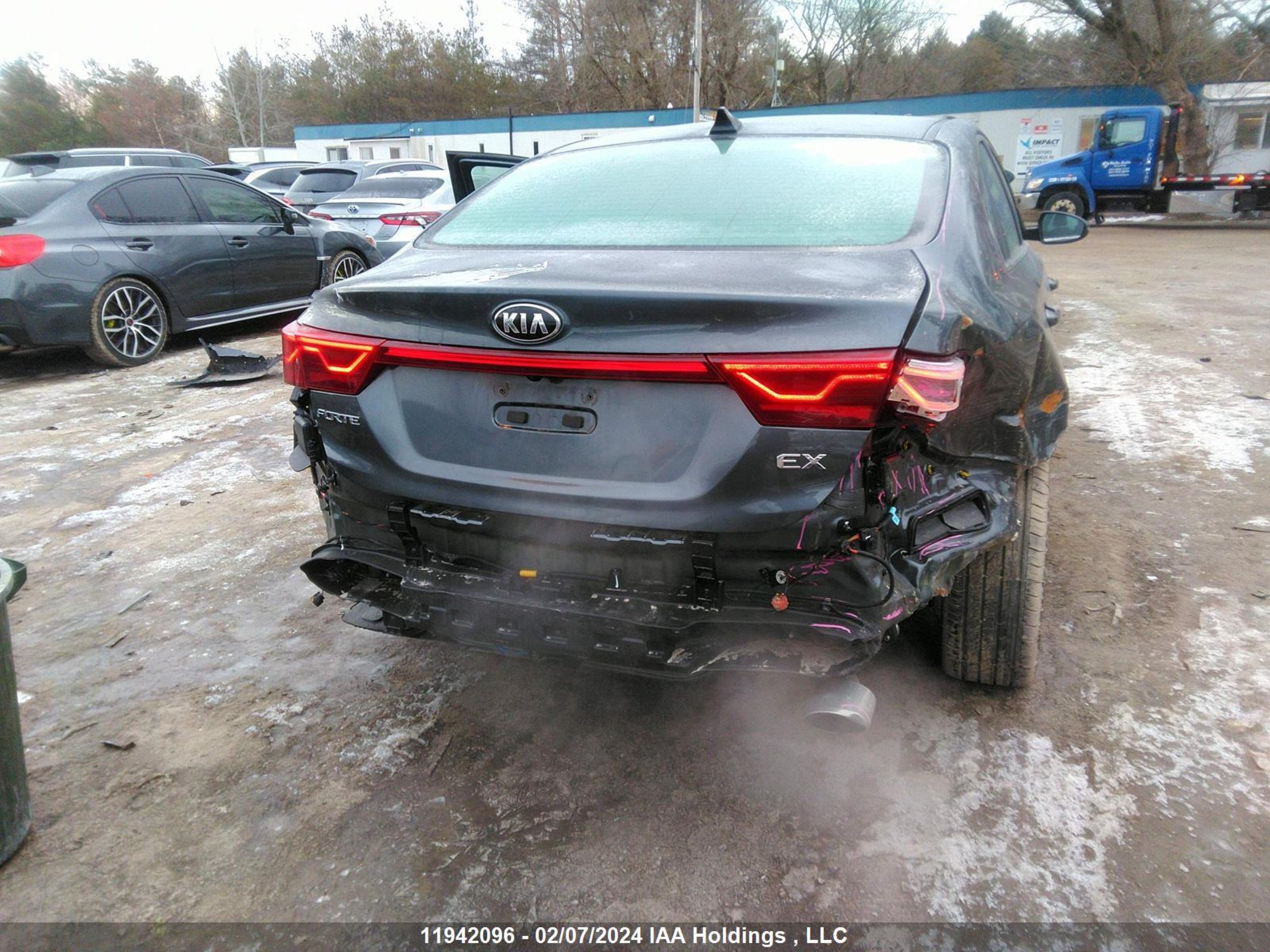 Photo 5 VIN: 3KPF54AD8ME336223 - KIA FORTE 