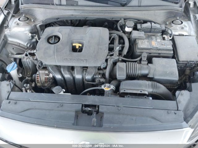 Photo 9 VIN: 3KPF54AD8NE421855 - KIA FORTE 