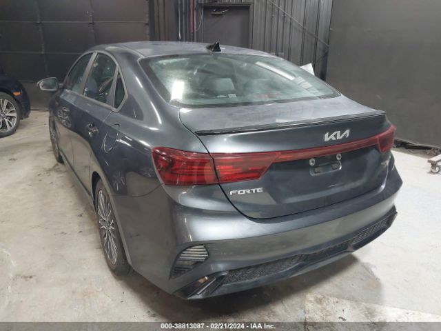 Photo 2 VIN: 3KPF54AD8NE470053 - KIA FORTE 