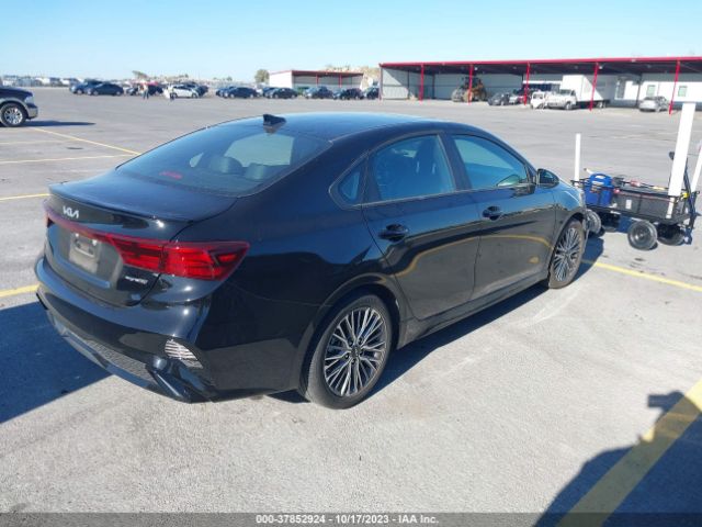 Photo 3 VIN: 3KPF54AD8NE479772 - KIA FORTE 