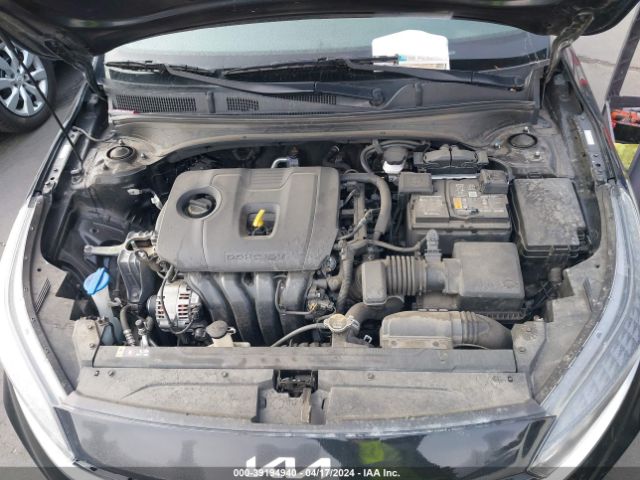 Photo 9 VIN: 3KPF54AD8NE503004 - KIA FORTE 