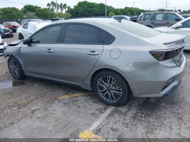 Photo 2 VIN: 3KPF54AD8PE545126 - KIA FORTE 