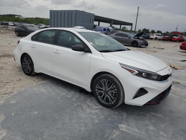 Photo 3 VIN: 3KPF54AD8PE667629 - KIA FORTE GT L 