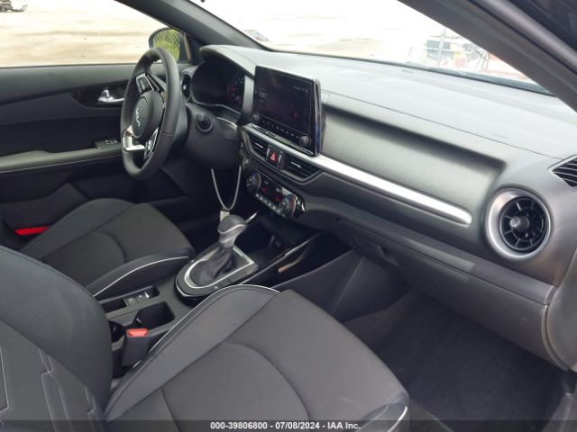 Photo 4 VIN: 3KPF54AD8RE728609 - KIA FORTE 