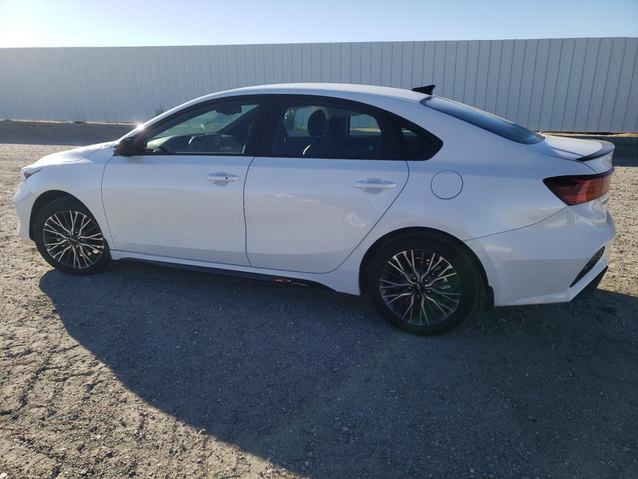 Photo 1 VIN: 3KPF54AD8RE740579 - KIA FORTE 