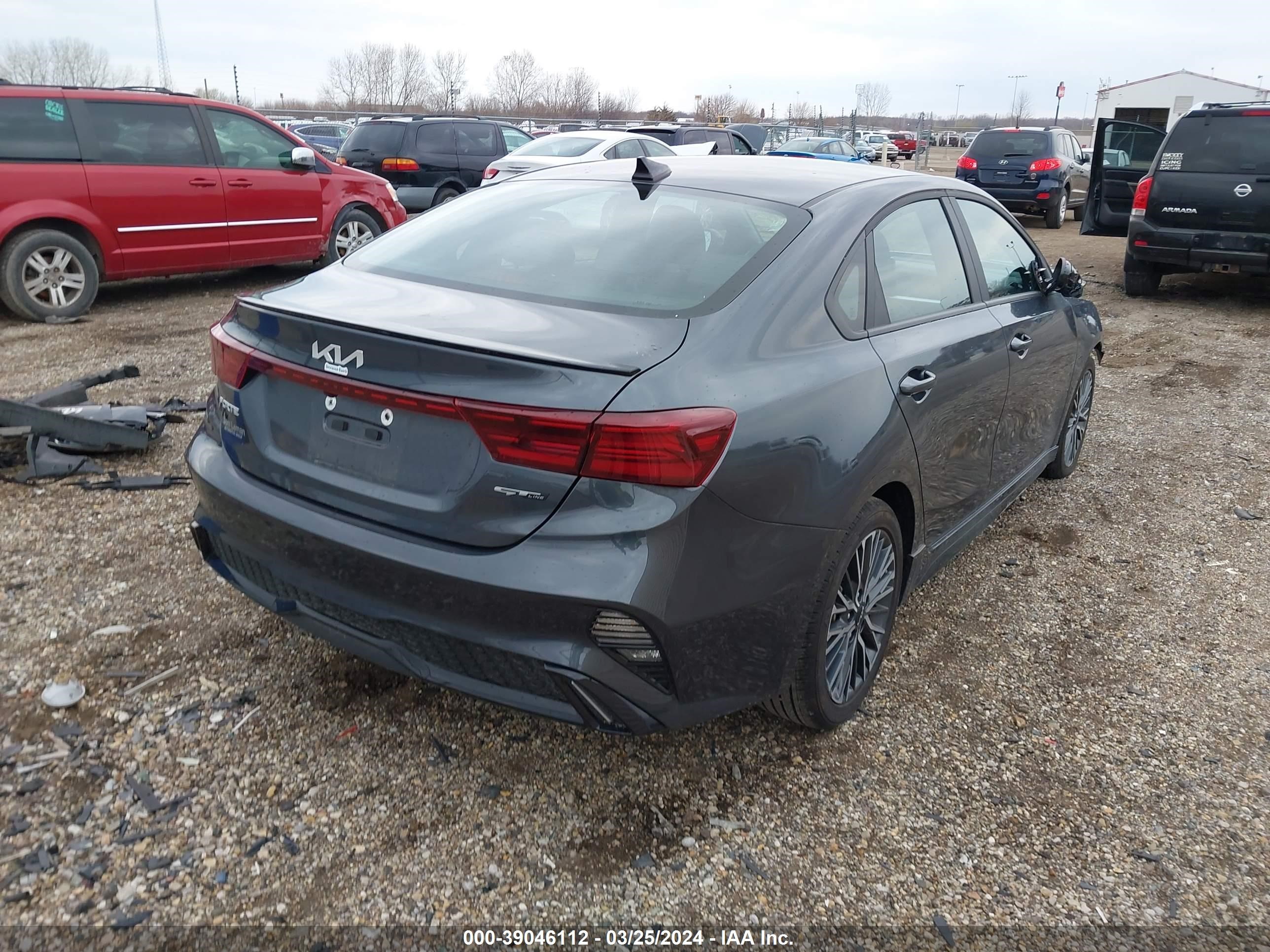 Photo 3 VIN: 3KPF54AD9PE624465 - KIA FORTE 