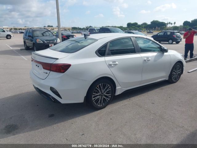 Photo 3 VIN: 3KPF54AD9PE687209 - KIA FORTE 