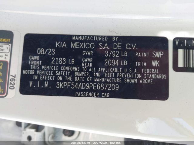 Photo 8 VIN: 3KPF54AD9PE687209 - KIA FORTE 