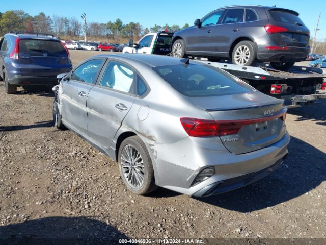 Photo 2 VIN: 3KPF54AD9RE720096 - KIA FORTE 