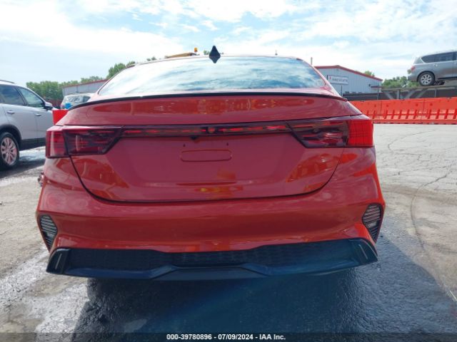 Photo 5 VIN: 3KPF54AD9RE731518 - KIA FORTE 