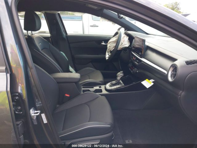 Photo 4 VIN: 3KPF54AD9RE777639 - KIA FORTE 